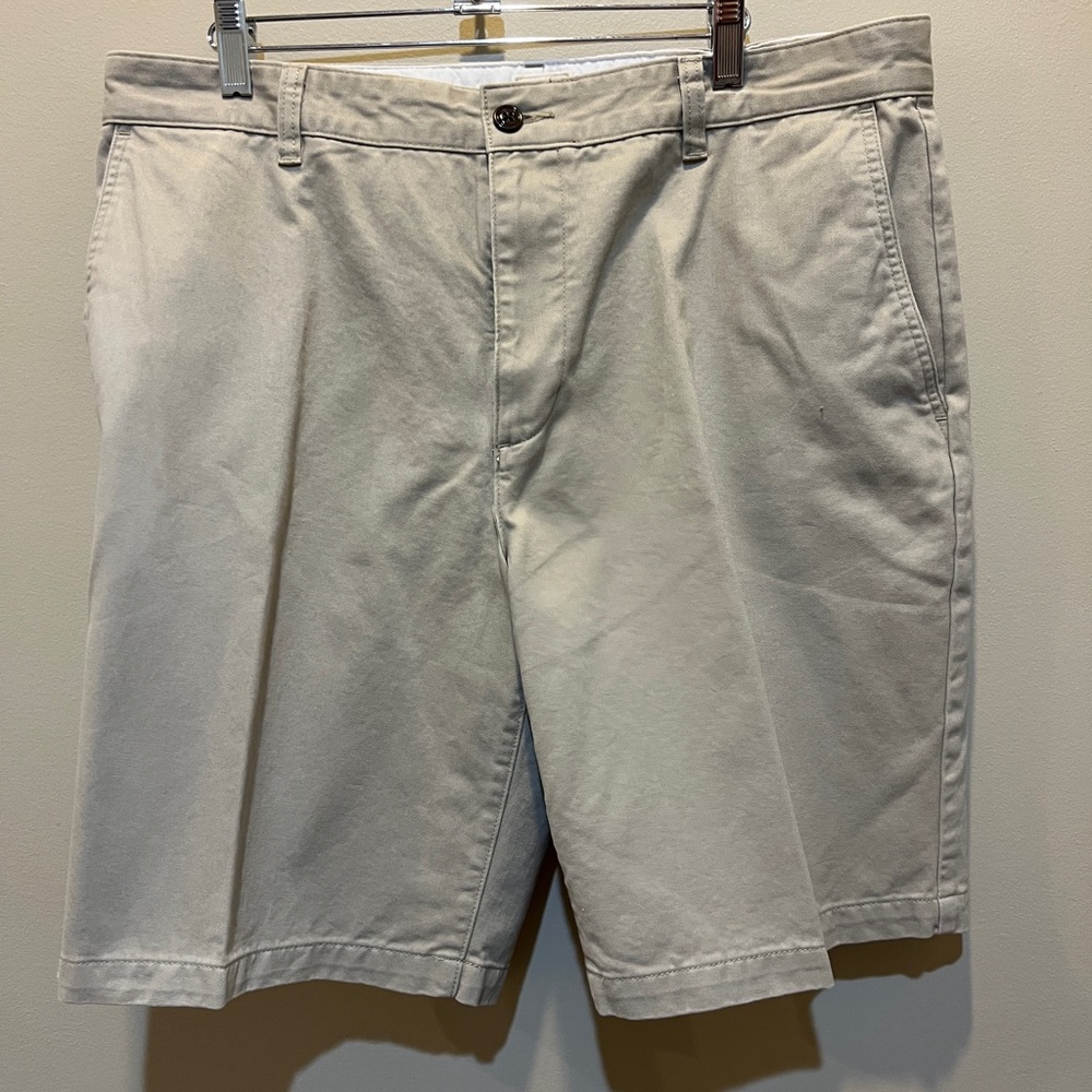 Men’s Dockers Tan Flat Front Shorts